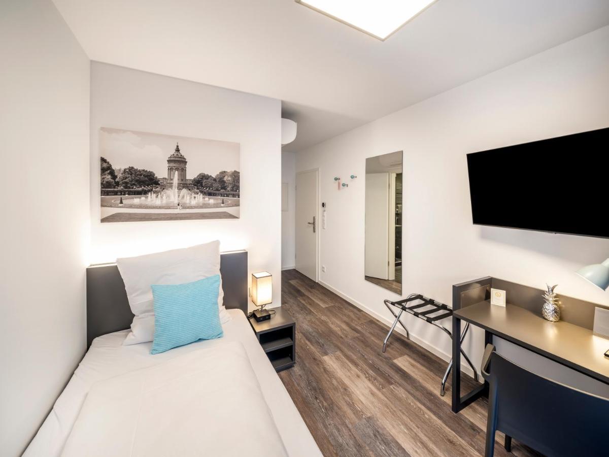 Boarding World Smart Hotel Mannheim Exterior photo
