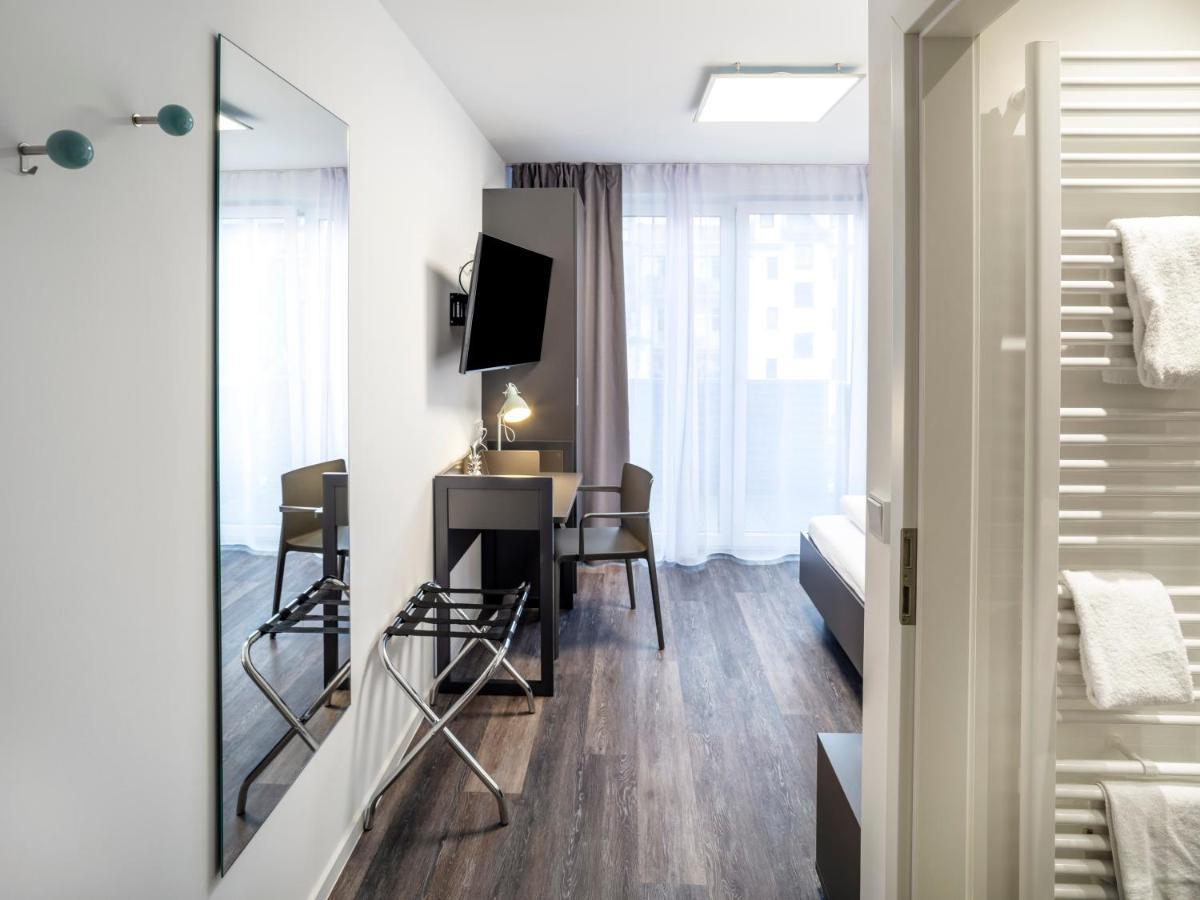 Boarding World Smart Hotel Mannheim Exterior photo